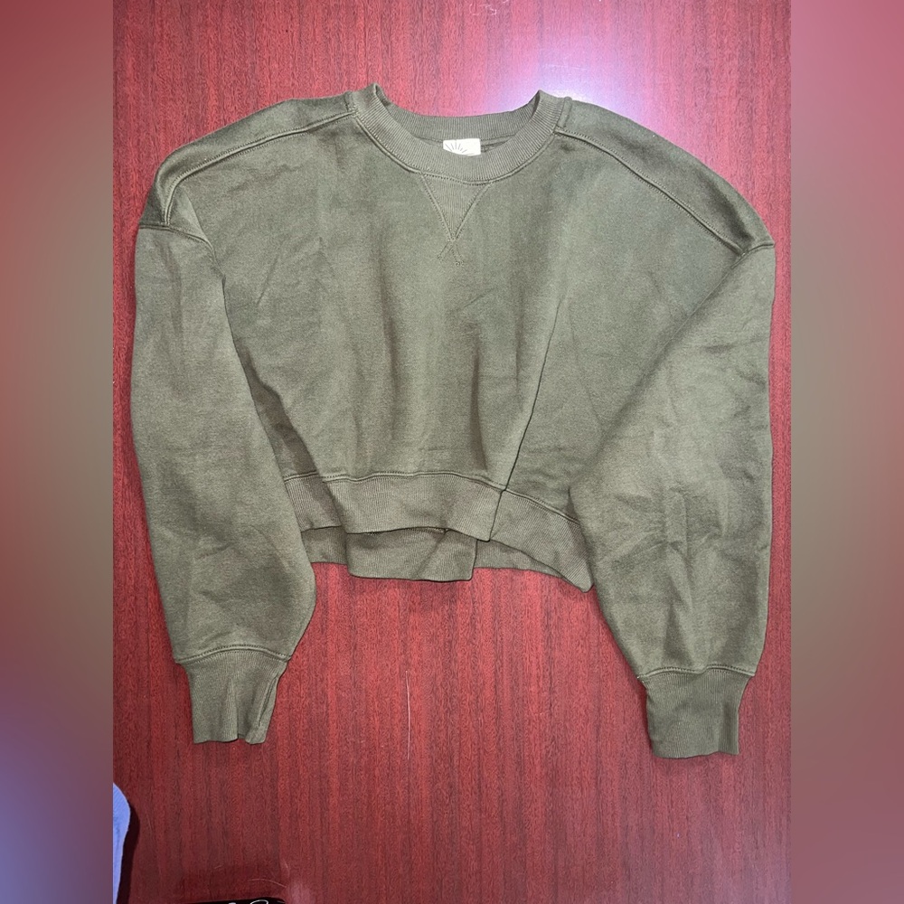 Aerie Olive Green Cropped Sweatshirt
